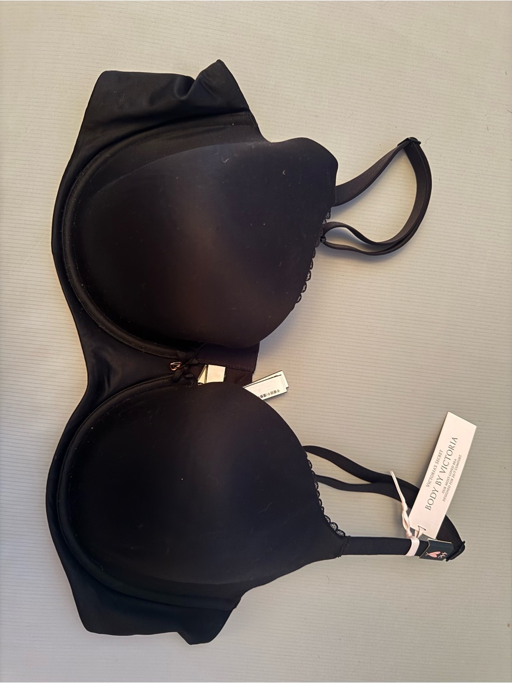 Victoria's Secret Black Molded T-Shirt Bra